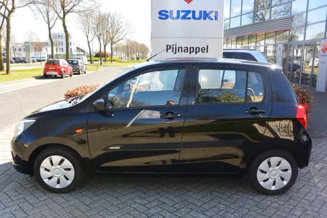 Suzuki Celerio (2017) thumbnail 5