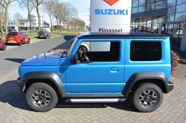 Suzuki JIMNY (2019) thumbnail 4