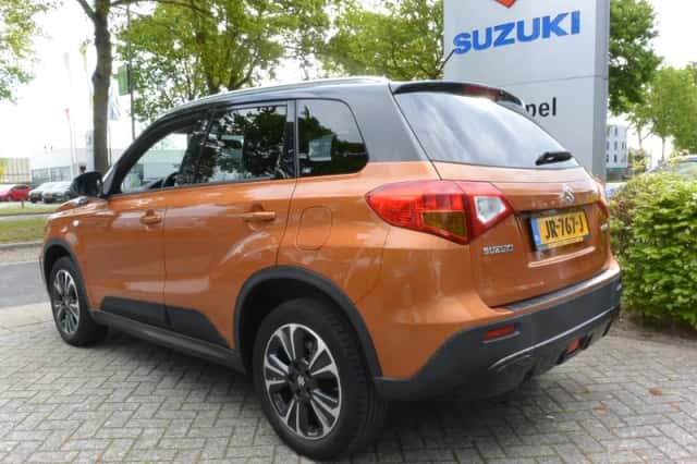 Suzuki Vitara (2016) thumbnail 6