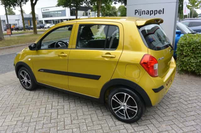 Suzuki Celerio (2014) thumbnail 5