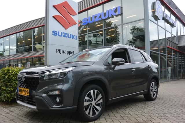 Suzuki S-CROSS (2023) thumbnail 1