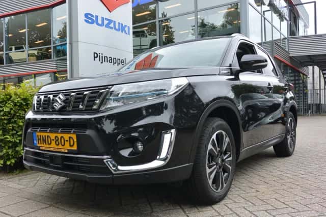 Suzuki Vitara (2024) thumbnail 3