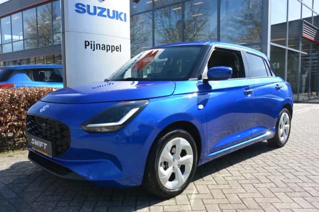 Suzuki Swift (2025) thumbnail 2