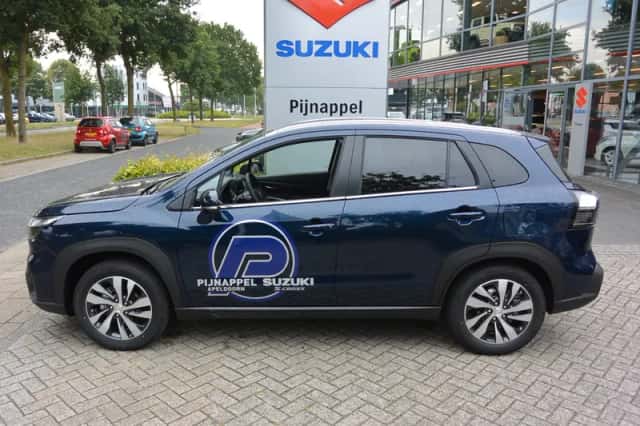 Suzuki Vitara (2025) thumbnail 4