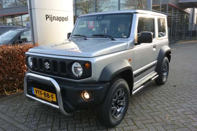 Suzuki JIMNY (2023) thumbnail 3