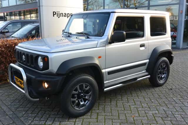 Suzuki JIMNY (2023) thumbnail 4