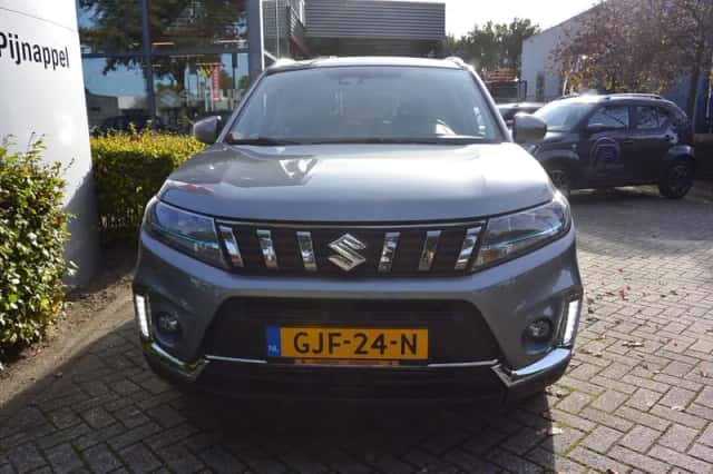 Suzuki Vitara (2021) thumbnail 2