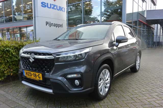 Suzuki S-CROSS (2024) thumbnail 3