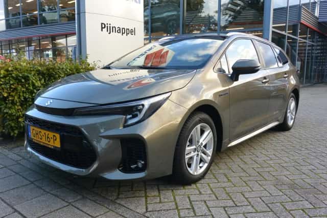 Suzuki Swace (2024) thumbnail 3