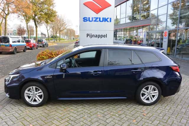 Suzuki Swace (2024) thumbnail 4
