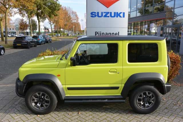 Suzuki JIMNY (2019) thumbnail 4