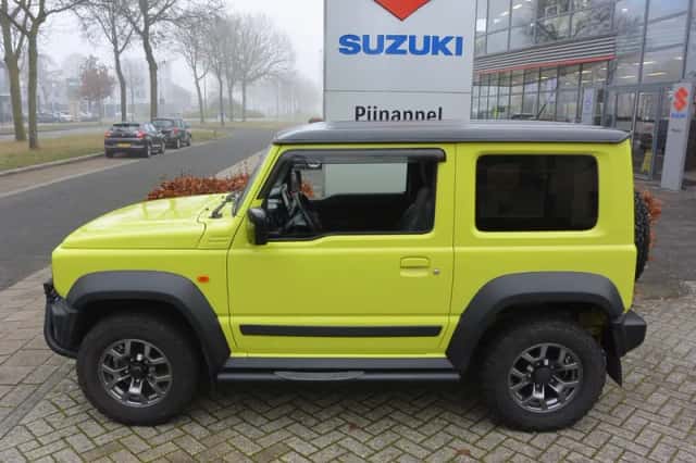 Suzuki JIMNY (2019) thumbnail 4