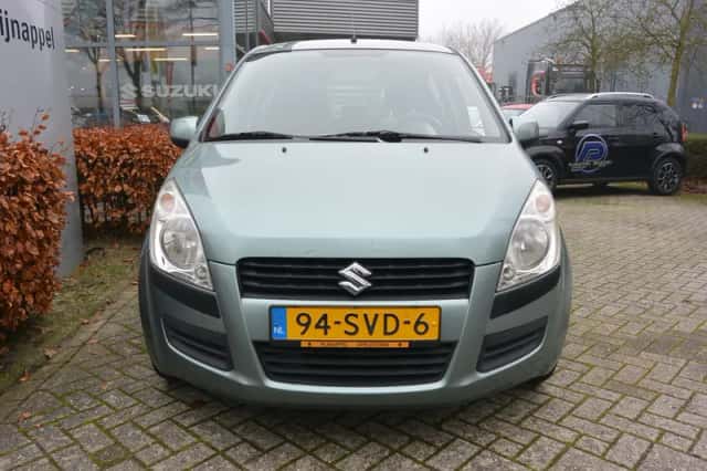 Suzuki SPLASH (2011) thumbnail 2