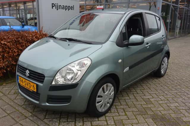 Suzuki SPLASH (2011) thumbnail 3