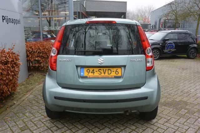 Suzuki SPLASH (2011) thumbnail 6