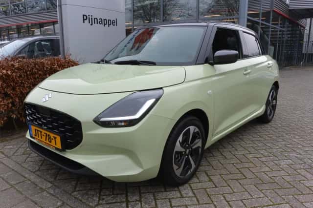 Suzuki Swift (2025) thumbnail 3