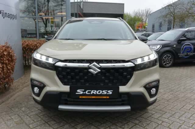 Suzuki S-CROSS (2026) thumbnail 2
