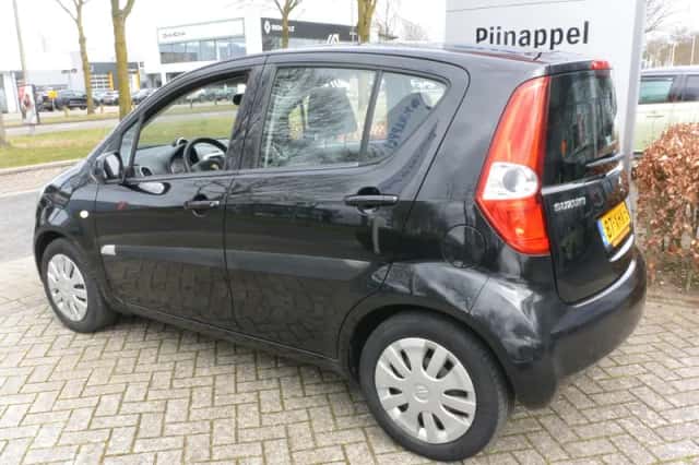 Suzuki SPLASH (2012) thumbnail 5