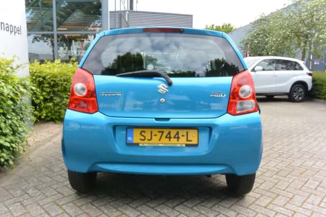Suzuki Alto (2013) thumbnail 5