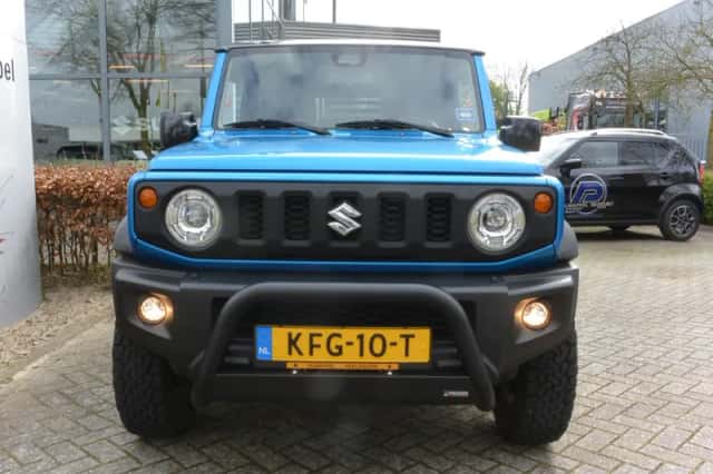 Suzuki JIMNY (2019) thumbnail 2