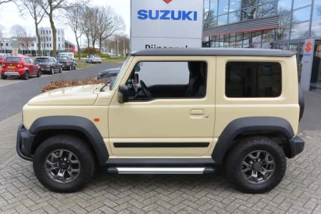 Suzuki JIMNY (2020) thumbnail 4