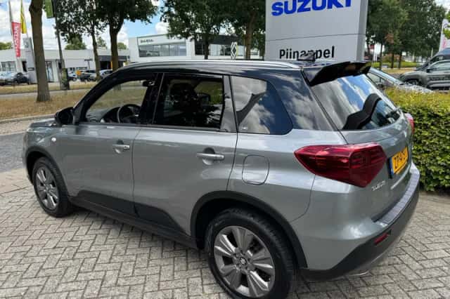 Suzuki Vitara (2019) thumbnail 2