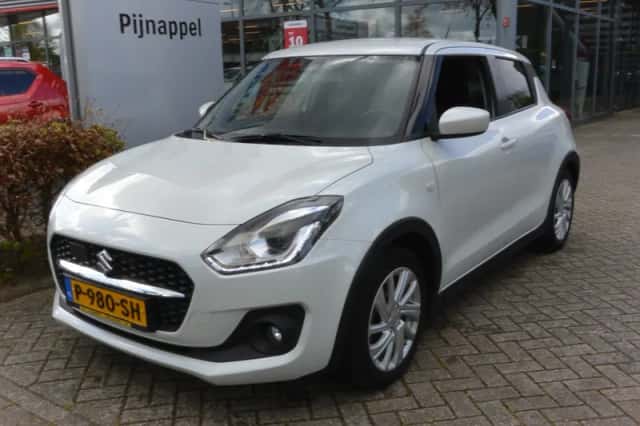 Suzuki Swift (2021) thumbnail 3