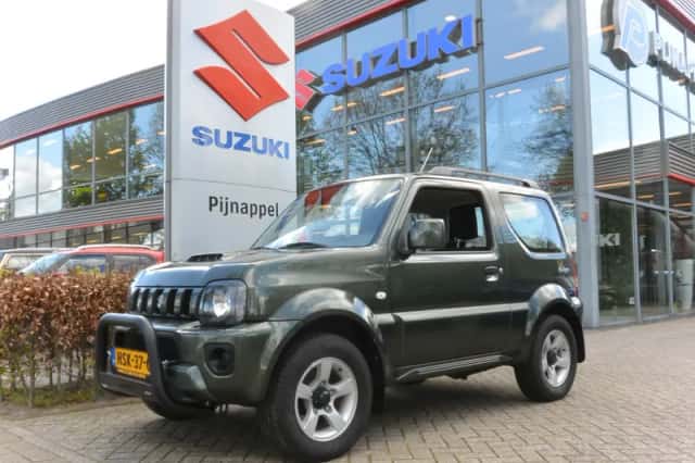Suzuki JIMNY (2017) thumbnail 1