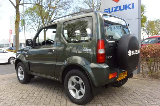 Suzuki JIMNY (2017) thumbnail 5