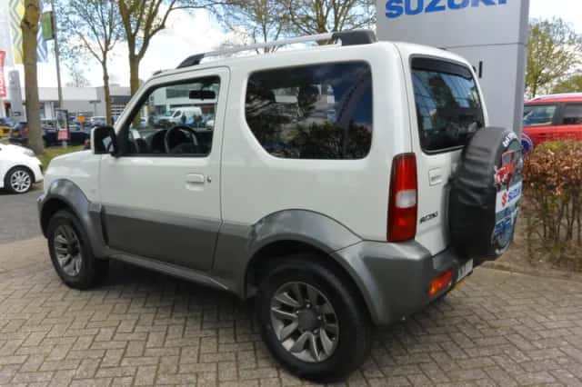 Suzuki JIMNY (2017) thumbnail 5