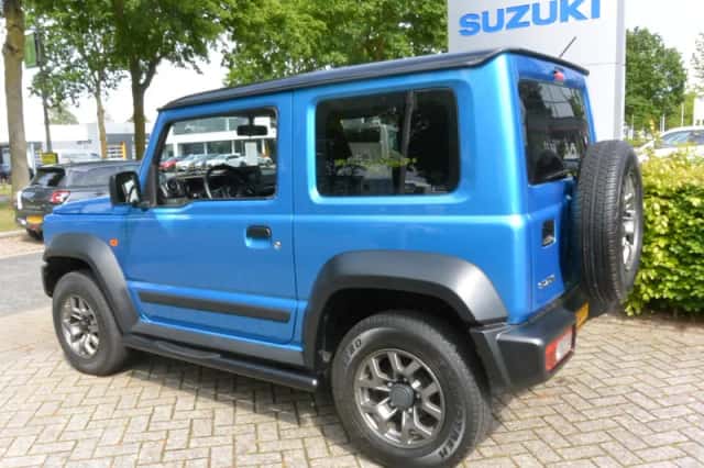 Suzuki JIMNY (2023) thumbnail 5