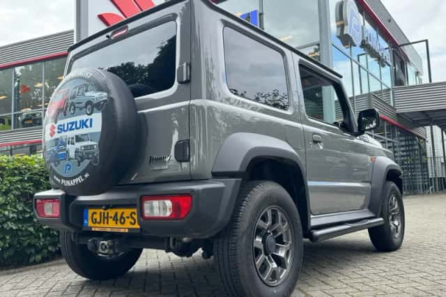 Suzuki JIMNY (2019) thumbnail 2