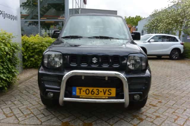 Suzuki JIMNY (2009) thumbnail 2