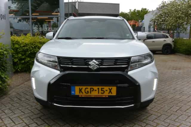 Suzuki Vitara (2025) thumbnail 2