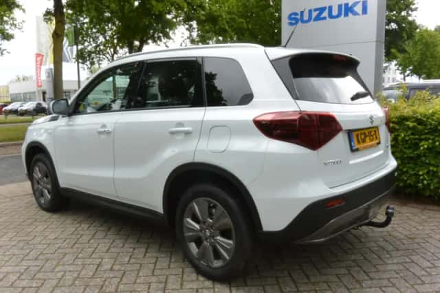 Suzuki Vitara (2025) thumbnail 4