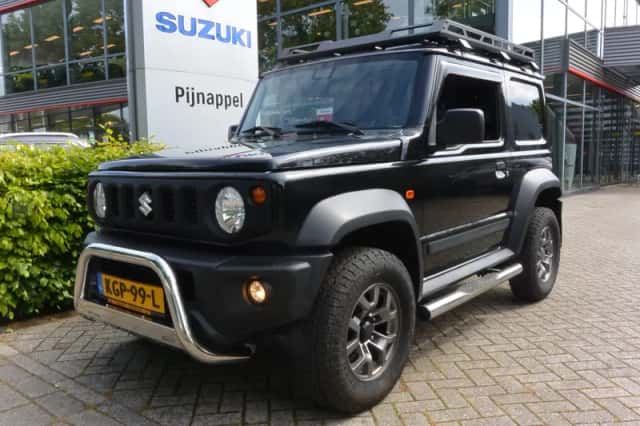 Suzuki JIMNY (2018) thumbnail 3