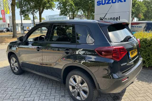 Suzuki Vitara (2025) thumbnail 2