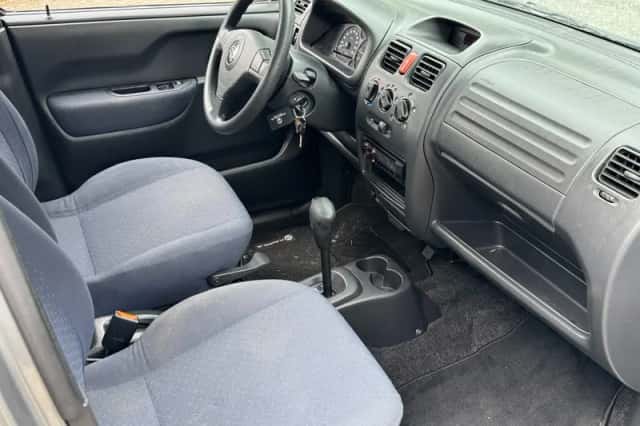 Suzuki WAGON R+ (2004) thumbnail 3