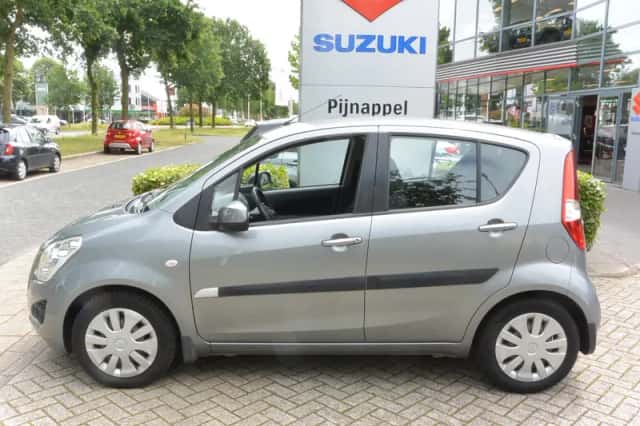 Suzuki SPLASH (2015) thumbnail 4