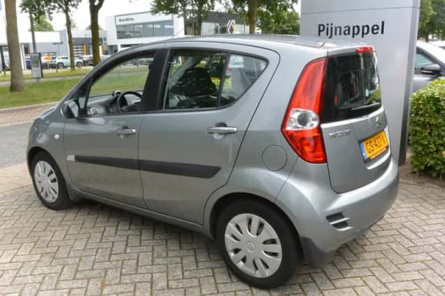 Suzuki SPLASH (2015) thumbnail 5