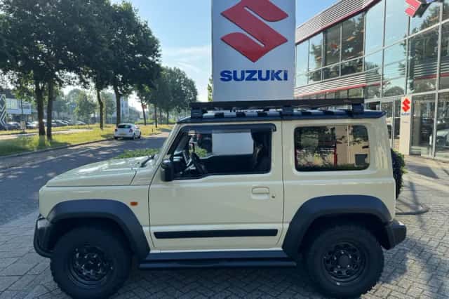 Suzuki JIMNY (2019) thumbnail 6