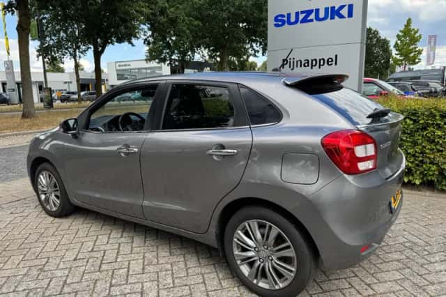 Suzuki Baleno (2017) thumbnail 2