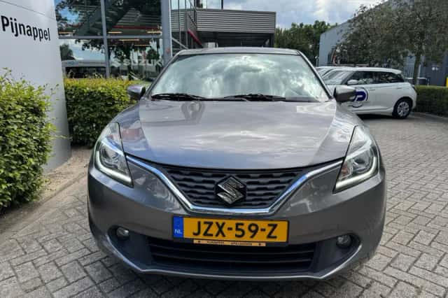 Suzuki Baleno (2017) thumbnail 4