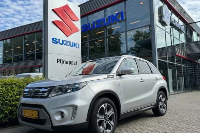 Suzuki Vitara (2016) thumbnail 1