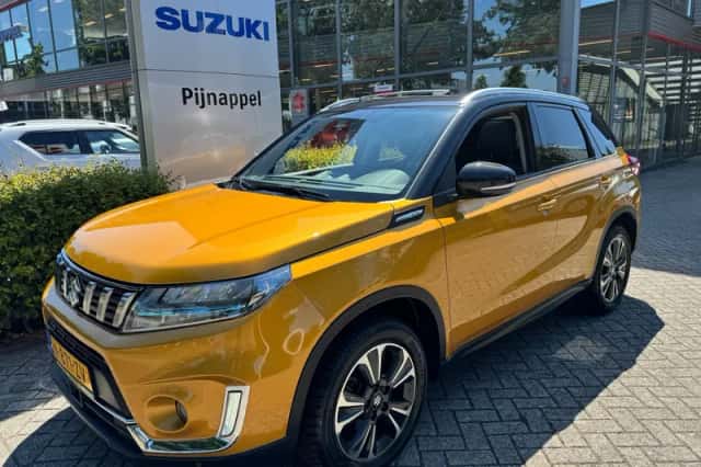 Suzuki Vitara (2022) thumbnail 5