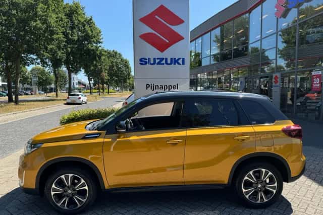 Suzuki Vitara (2022) thumbnail 6