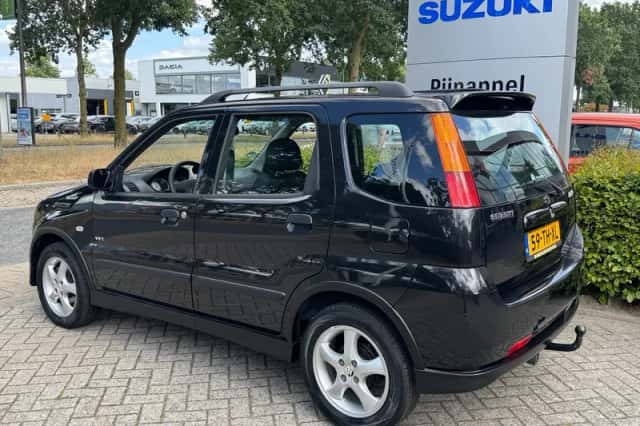 Suzuki Ignis (2006) thumbnail 2