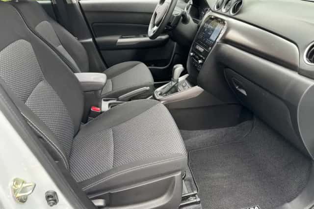 Suzuki Vitara (2025) thumbnail 4