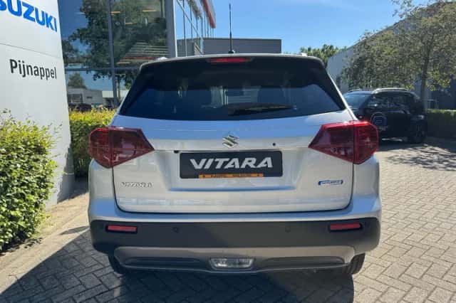 Suzuki Vitara (2025) thumbnail 6