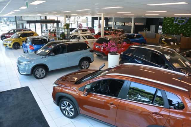 Suzuki Grand Vitara (2015) thumbnail 5